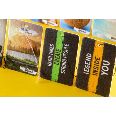 Zestaw 13 unikatowych zapachów samochodowych