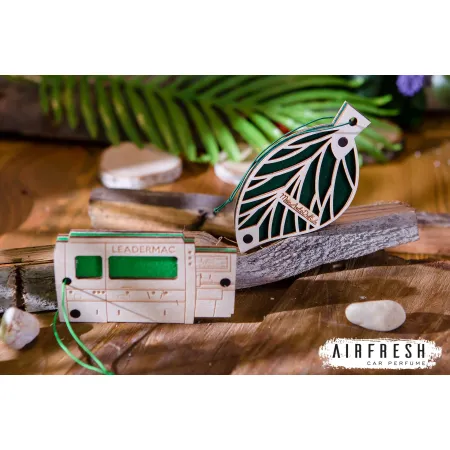 Zawieszki drewniane z filcem i logotypem klienta (1 000 szt.)